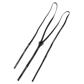 Schwarze Leder-Hundeleine mit einem silbernen Ring, auf einer weißen Oberfläche aufgewickelt, die ihr schlankes Design und die verstellbare Schnalle zeigt.