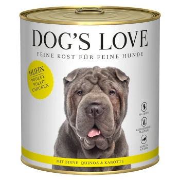 Nahaufnahme eines Shar Pei auf Dog's Love Dosenfutter mit "Huhn," "55% Huhn," und Zutaten: Birne, Quinoa & Karotte.