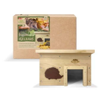 Holz-Igelhaus mit einer braunen Igel-Silhouette, verpackt in einer Pappschachtel mit der Aufschrift 'Igelhaus' von 'My Little Farm.'
