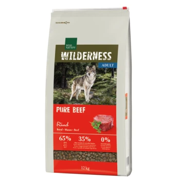 12 kg Tasche von Real Nature Wilderness Adult Hundefutter mit einem Wolf im Wald. Etikett hebt "Reines Rindfleisch" mit 65% Rindfleisch, 35% Früchte/Gemüse hervor.