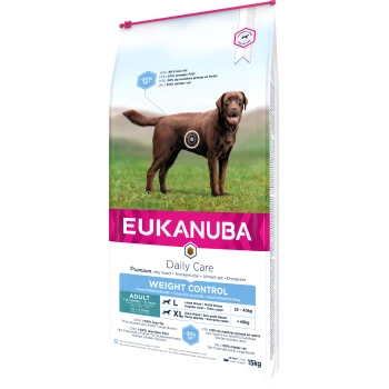 Trockenfutter Hund Weight Control Large Breed Adult 15 kg Eukanuba Daily Care Premium Trockenfutter für Hunde, mit einem braunen Hund auf Gras, mit Text, der "Gewichtskontrolle" und "-30% Fett" hervorhebt.