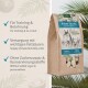 Kokosnussstäbchen für Haustiere in einer Kraftpapier-Tüte, mit einem Pferd und einem Hund, die Vorteile wie Trainingsleckerlis und keinen zugesetzten Zucker hervorheben.