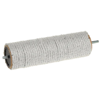 Un poteau à gratter cylindrique enveloppé de corde de sisal naturel, conçu pour les chats, avec des extrémités en métal pour un attachement sécurisé.