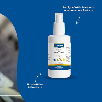 Canina PETVITAL Bio Fresh & Clean weiße Sprühflasche vor blauem Hintergrund; Text: „Reinigt effektiv & entfernt Gerüche.“