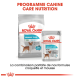 L'emballage de nourriture pour chien Royal Canin Urinary Care montre un sac "MINI" pour la santé urinaire et un sachet pour "TOUTES LES TAILLES," avec une illustration de Chihuahua.