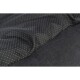 Nahaufnahme eines Haustierbettes mit einem strukturierten schwarzen Stoff mit kleinen weißen Punkten, das sein weiches und gemütliches Design zeigt.