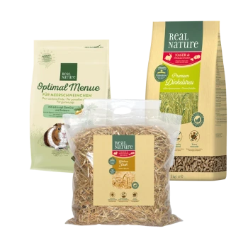 Three Real Nature pet products: "Optimal Menue für Meerschweinchen" for guinea pigs, "Premium Dinkelstreu" bedding, and "Golden Straw" bedding.