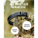 Schwarzes Hundehalsband, das auf einem moosigen Baumstamm präsentiert wird, mit Text, der 'Hochwertiger Hingucker', 'Robustes Nylon' und 'Rostfreie Metallteile' hervorhebt.