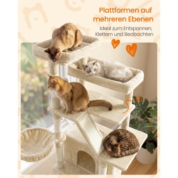Beiger mehrstufiger Kratzbaum mit vier Katzen; sichtbarer Text: „Plattformen auf mehreren Ebenen“.