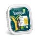 Verpakking van Yarrah biologische hondenvoeding paté met een hondenillustratie, gelabeld 'Paté mit Huhn & Meeresalgen' en 'Graanvrije recept.'