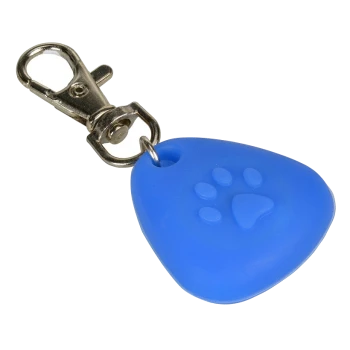 Étiquette pour animaux de compagnie en silicone bleue avec un design de patte et un clip en métal pour attache.