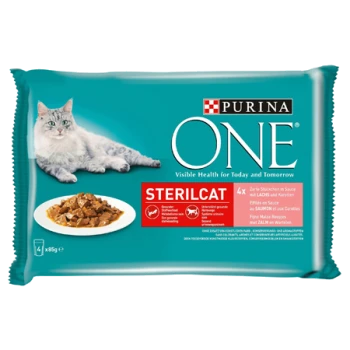 Purina ONE Sterilcat Katzenfutterverpackung mit einer grauen Katze neben einer Schüssel mit Nassfutter, beschriftet mit "Sichtbare Gesundheit für heute und morgen."