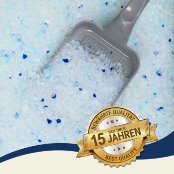 Eine graue Schaufel, die auf hellblauem und weißem Katzenstreu mit blauen Sprenkeln ruht, mit einem Abzeichen, das "Beste Qualität - 15 Jahre" liest.