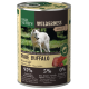 Dosen-Hundefutter "Real Nature Wilderness Adult Pure Buffalo," mit einem Bild eines weißen Wolfs, enthält 95 % Wasserbüffel und 5 % Früchte und Kräuter.