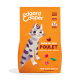 Sac de nourriture pour chat avec un chat de dessin animé, fond orange, texte "Enfin du vrai poulet" avec des ingrédients : canneberges, sauge, valériane.