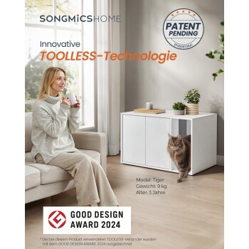Gemütliches Wohnzimmer mit einer Frau in einem Pullover, die eine Tasse hält, einem stilvollen Schrank und einer Katze. Text: "TOOLLESS-Technologie" und "GOOD DESIGN AWARD 2024."