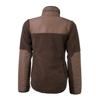 Braune Fleecejacke mit glattem Obermaterial, ausgestattet mit Reißverschlusstaschen und dem Text "DOGCOACH" am Kragen.