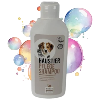 Flasche mit Haustierpflege-Shampoo, beschriftet mit "Haustier Pflege Shampoo", mit einer Grafik von einem Hund und einer Katze, umgeben von bunten Blasen.