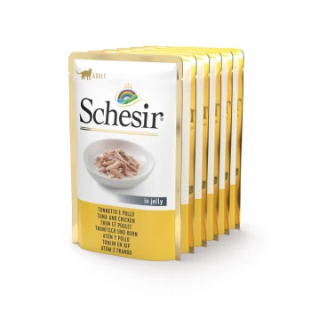 Torebki z karmą dla dorosłych kotów Schesir z tuńczykiem i kurczakiem w galaretce, z miską z rozdrobnioną karmą z przodu i tekstem w wielu językach.
