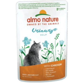 Almo Nature Urinary Help kattenvoer zakje met een silhouet van een grijze kat tussen blauwe bloemen, gelabeld 'Met Kip' en 'Volwassen - Volwassen Kat.'