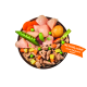 Schale mit Tierfutter mit rohem Huhn, gekochten Fleischstücken, Erbsen, Karotten und Kartoffel; orangefarbener Aufkleber „wie frisch gekocht*“