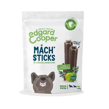 Emballage des bâtonnets Mâch' d'Edgard Cooper montrant un chien souriant, avec "7 bâtonnets," "pauvre en calories," et des ingrédients comme la pomme et l'huile d'eucalyptus.