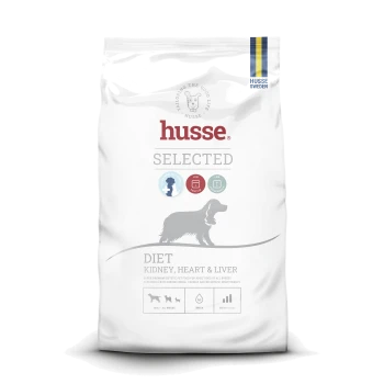 Weißer Husse Selected Hundefuttersack mit Aufschrift 'Diet Kidney, Heart & Liver', grauer Hundesilhouette und Husse Sweden-Logo.