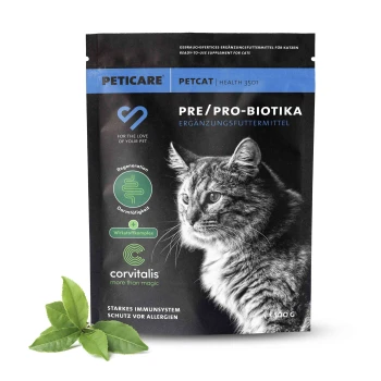 Schwarze Haustierfutterverpackung mit dem Gesicht einer Katze, mit "PETICARE," "PRE/PRO-BIOTIKA," und Vorteilen wie "starkes immunsystem" und "schutz vor allergien."