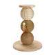Griffoir pour chat avec trois boules en fibres naturelles texturées et un jouet en plumes, reposant sur une base en bois ronde.
