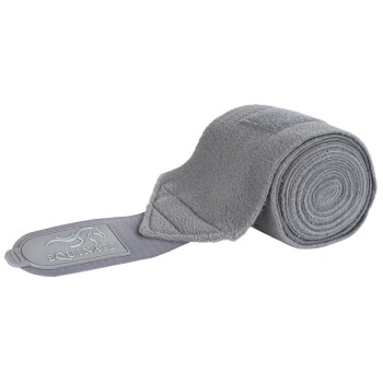 Graue Fleece-Pferdewickel mit einem Etikett mit dem Logo "EQUINATE." Die Wickel sind aufgerollt und zeigen ihre weiche Textur.