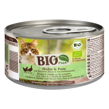 Eine Dose BIO Plan Katzenfutter mit einer flauschigen Katze auf dem Etikett, "Huhn & Pute" (Huhn & Truthahn) mit braunem Reis, Birne und Sonnenblumenöl.