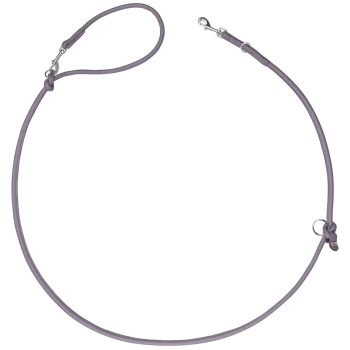 Lavendelfarbene Schlupfleine mit Schlaufenhandgriff, silbernem Verschluss und O-Ringen vor weißem Hintergrund.