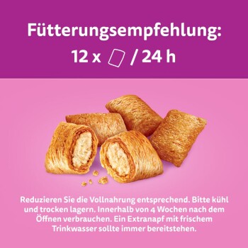 Haustierfutterverpackung mit knusprigen Leckereien, mit Fütterungsempfehlung "12 x / 24 h" und Lagerungshinweisen auf Deutsch.