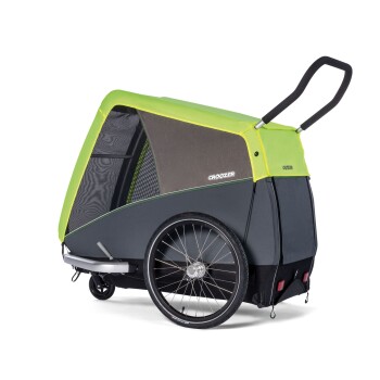 Ein grüner und grauer Haustieranhänger mit einem Netzfenster, entworfen für den Transport von Haustieren, mit einem stabilen Rad und einem Griff.