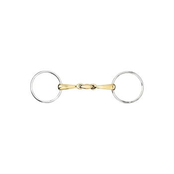 Wassertrense Sweet Kupfer doppelt gebrochen 13,5 cm Ein gold- und silberfarbener Pferdegebiss mit zwei runden Ringen an jedem Ende, entworfen für den Reitsport.