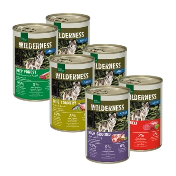 Sechs Dosen Wilderness-Haustierfutter für Erwachsene, mit Geschmacksrichtungen: Deep Forest, True Country, High Ground und Beef, jede mit 95% Fleischgehalt.