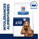 Sac de nourriture pour chiens Hill's Prescription Diet z/d avec un cocker spaniel doré, avec le texte "INTOLÉRANCES ALIMENTAIRES" et "ORIGINAL."