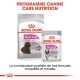 Emballage de nourriture pour chiens Royal Canin Relax Care, avec un sac de croquettes de taille moyenne et un sachet de nourriture humide, avec un texte promouvant l'adaptation aux changements.