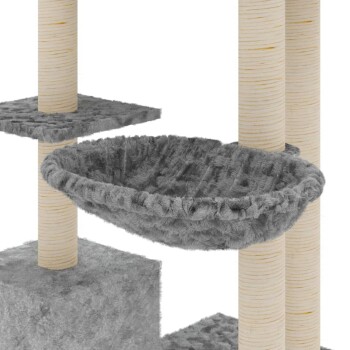 Graue Plüschkatzenhängematte, die an einem Kratzbaum befestigt ist, mit einem stabilen Sockel und strukturierten Oberflächen zum Klettern und Ausruhen.