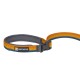 Eine bunte Hundeleine von Ruffwear mit orangefarbenen, gelben und blauen Streifen, mit einem gepolsterten Griff und einem stabilen Clip.