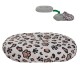 Rundes Haustierbett mit abnehmbarem Leopardenmuster-Bezug mit Pfoten- und Fleckenmustern, gezeigt mit grauem Kissen innen.