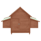 Holzhaustierhaus mit einem spitzen Dach, mit einer zentralen Tür und zwei Seitenfächern, entworfen für den Außenbereich.