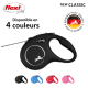 Laisse rétractable noire flexi pour chien avec un logo argenté, disponible en quatre couleurs : noir, bleu, rouge et rose.