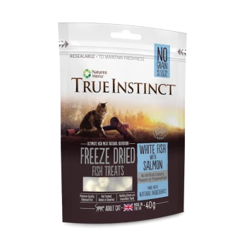 Gefriergetrocknete Fischleckerlis für erwachsene Katzen, mit weißem Fisch und Lachs, 40g-Packung, gekennzeichnet mit "Kein Getreide, Kein Gluten, Keine Cerealien."
