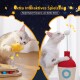 Katze spielt mit einem hölzernen, raketenförmigen Katzenspielzeug mit bunten Bällen, Text „Katzenkarussell“ und „Stabile Holz Basis & Leiser Aufprall“ sichtbar.