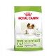 Nourriture pour chiens Royal Canin X-Small pour chiens âgés de 12 ans et plus, adaptée aux chiens jusqu'à 4 kg, avec un chien Papillon sur l'emballage.