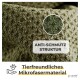 Nahaufnahme eines weichen, grünen Mikrofaserstoffs mit den Texten "ANTI-SCHMUTZ STRUKTUR" und "Tierfreundliches Mikrofasermaterial".