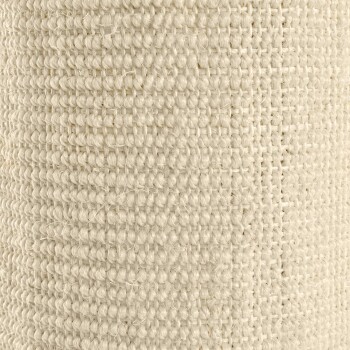 Nahaufnahme eines strukturierten, cremefarbenen gewebten Stoffes, wahrscheinlich ein Kratzbaum oder Haustierzubehör, das sein kompliziertes Gewebe zeigt.