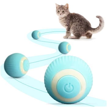 Eine verspielte graue Katze sitzt neben drei blauen interaktiven Spielzeugbällen, mit einem hellblauen Weg, der sie verbindet, und zeigt ein lustiges Haustierprodukt.