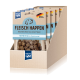 Hundeleckerlis in einer Auslage, beschriftet mit "Fleisch Happen" und den Texten "100% Ente" und "Made in Germany", mit Fleischstücken.